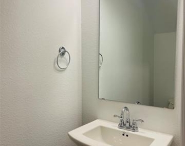 8024 Foraker Street - Photo Thumbnail 16