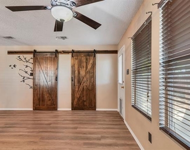 2124 Blanco Lane - Photo Thumbnail 15