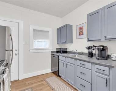 4121 Junius Street - Photo Thumbnail 12