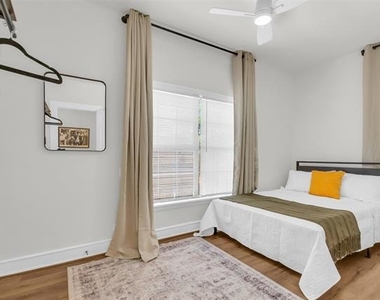 4121 Junius Street - Photo Thumbnail 7