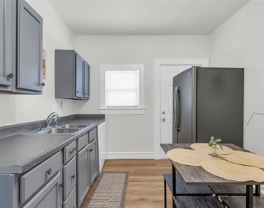 4121 Junius Street - Photo Thumbnail 31
