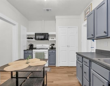 4121 Junius Street - Photo Thumbnail 29