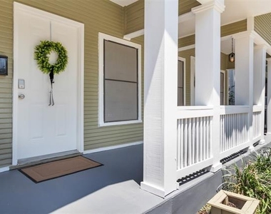 4121 Junius Street - Photo Thumbnail 3