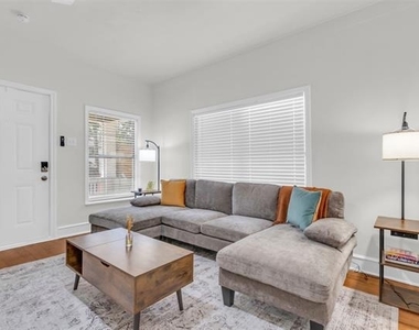 4121 Junius Street - Photo Thumbnail 6