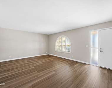 8054 E Dulcet Court - Photo Thumbnail 3