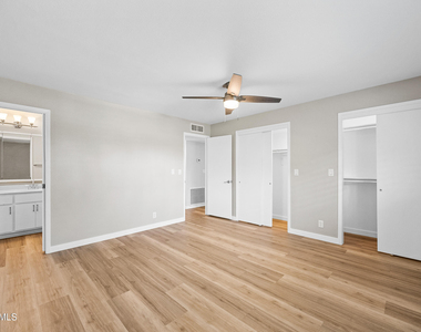 8054 E Dulcet Court - Photo Thumbnail 13
