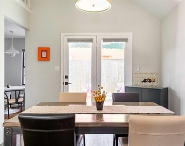 1531 Mccoy Street - Photo Thumbnail 6