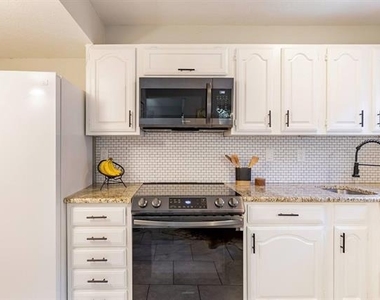 1531 Mccoy Street - Photo Thumbnail 8