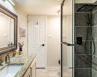 1531 Mccoy Street - Photo Thumbnail 15