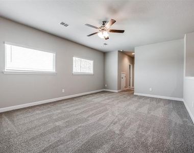 1224 Southwark Drive - Photo Thumbnail 17