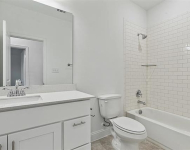 6416 Burbank Way - Photo Thumbnail 14