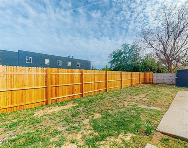 707 E University Drive - Photo Thumbnail 13