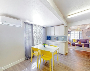 707 E University Drive - Photo Thumbnail 6