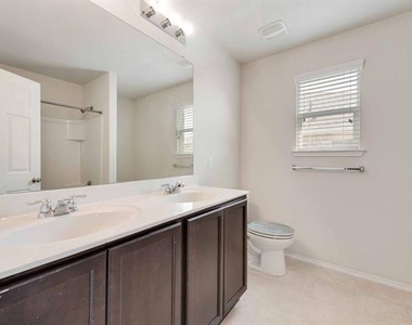 3004 Pinyon Place - Photo Thumbnail 16