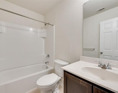 3004 Pinyon Place - Photo Thumbnail 20