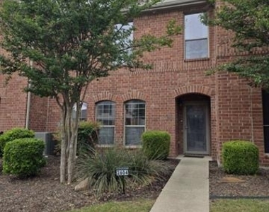 575 S Virginia Hills Drive - Photo Thumbnail 2