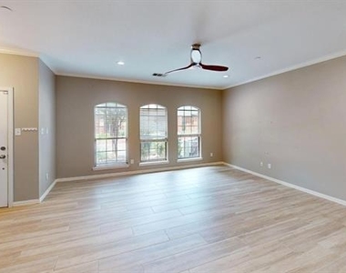 575 S Virginia Hills Drive - Photo Thumbnail 6