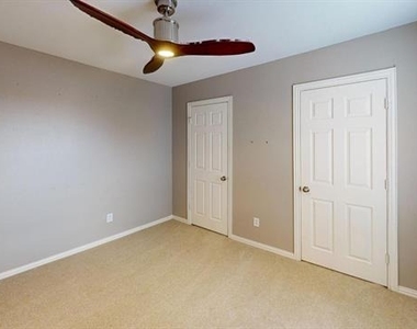 575 S Virginia Hills Drive - Photo Thumbnail 13
