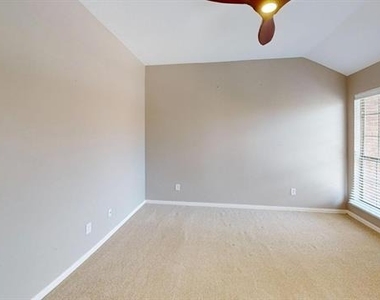 575 S Virginia Hills Drive - Photo Thumbnail 10