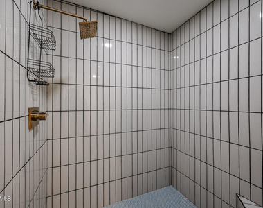 6824 E 2nd Street - Photo Thumbnail 16