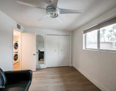 6824 E 2nd Street - Photo Thumbnail 13