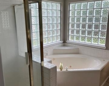 918 Morningside Lane - Photo Thumbnail 12