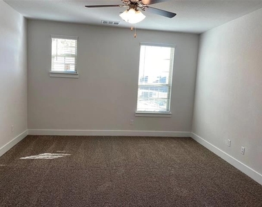 2408 Magalia Lane - Photo Thumbnail 11