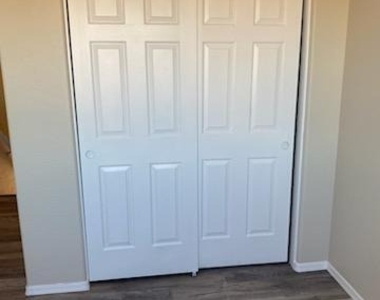 15147 S Yava Road - Photo Thumbnail 15
