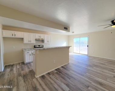 15147 S Yava Road - Photo Thumbnail 6