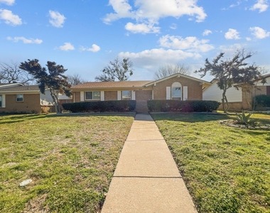 924 Meadow Mead Drive - Photo Thumbnail 21
