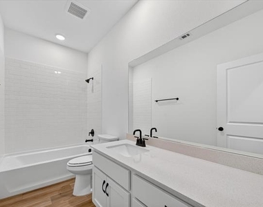 1183 Doris May Drive - Photo Thumbnail 12
