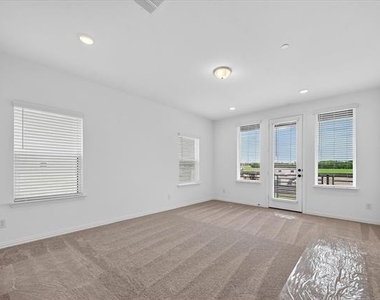 1183 Doris May Drive - Photo Thumbnail 19