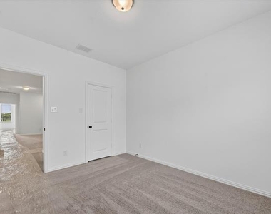 1183 Doris May Drive - Photo Thumbnail 16