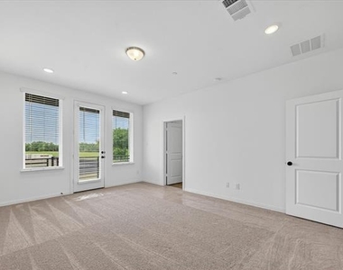 1183 Doris May Drive - Photo Thumbnail 18