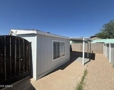 502 E Cody Drive - Photo Thumbnail 19