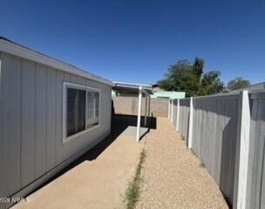 502 E Cody Drive - Photo Thumbnail 18
