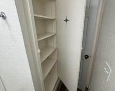 502 E Cody Drive - Photo Thumbnail 15