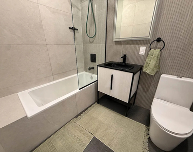 143 Meserole Street - Photo Thumbnail 13