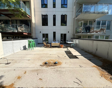 143 Meserole Street - Photo Thumbnail 9