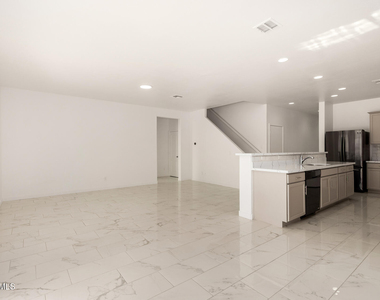 24409 W Sheraton Lane - Photo Thumbnail 9