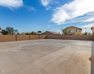 24409 W Sheraton Lane - Photo Thumbnail 38