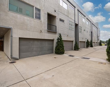 4616 Steel Street - Photo Thumbnail 4
