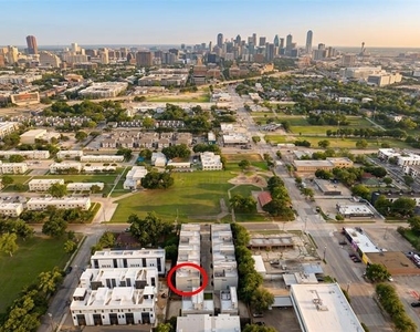4616 Steel Street - Photo Thumbnail 13