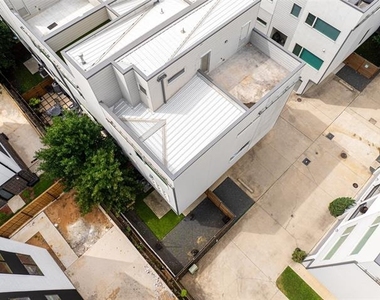 4616 Steel Street - Photo Thumbnail 8