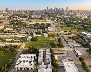 4616 Steel Street - Photo Thumbnail 14