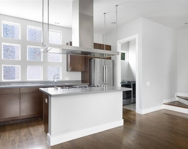 4616 Steel Street - Photo Thumbnail 5