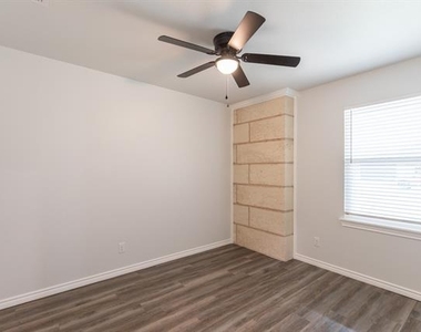 381 Kristie Path - Photo Thumbnail 20