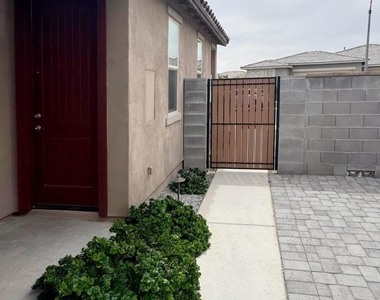 20626 W Ormondo Way - Photo Thumbnail 2