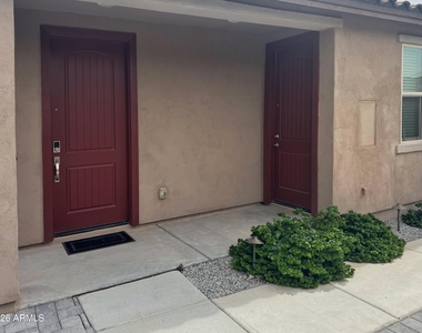 20626 W Ormondo Way - Photo Thumbnail 4