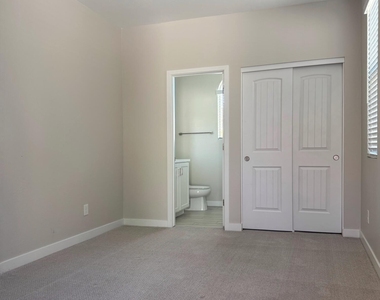 20626 W Ormondo Way - Photo Thumbnail 16